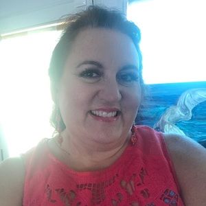 Meet your Posher, Dana